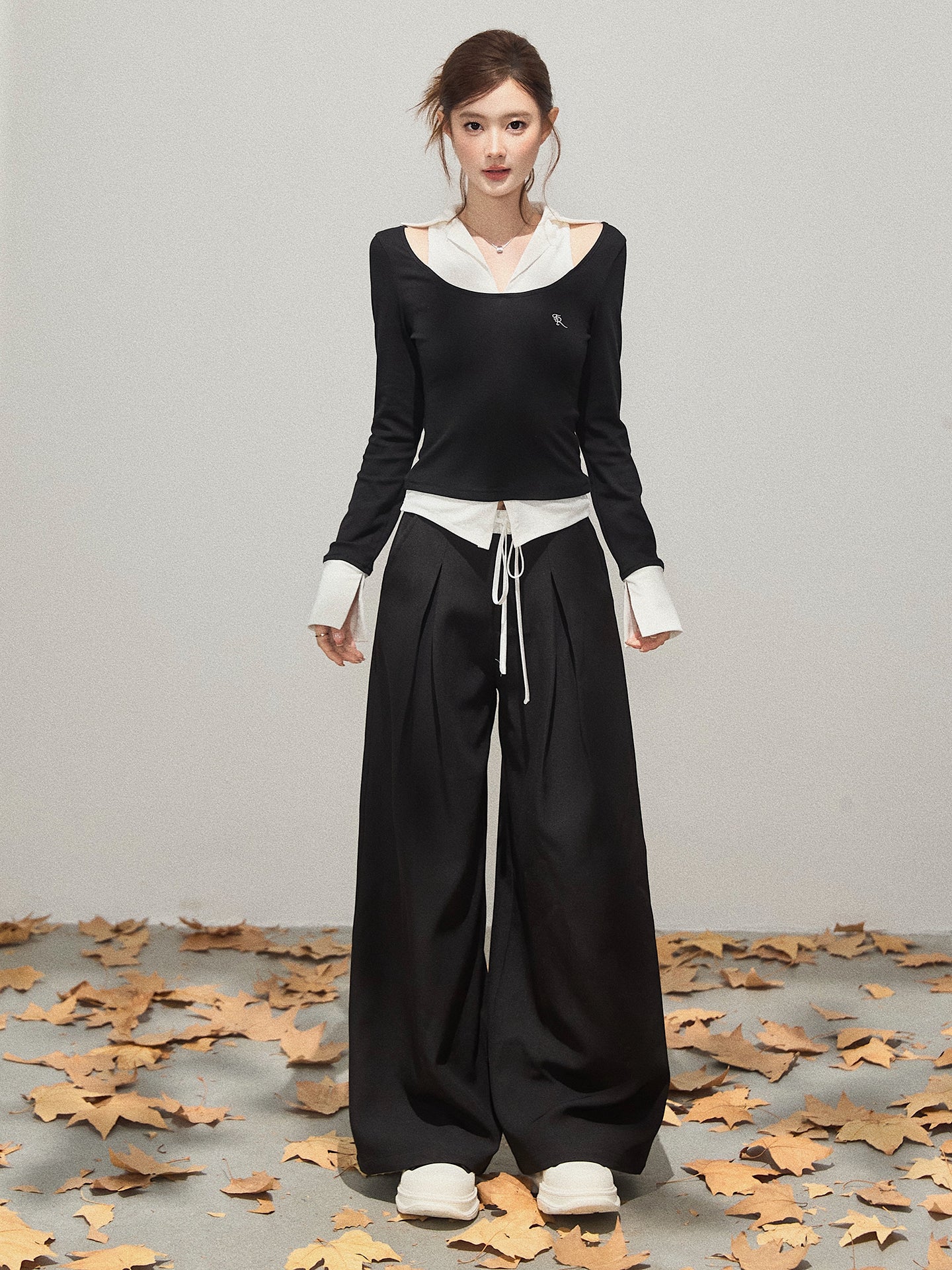 Women's Fall Design Two-Piece Tight Long Sleeve T-Shirt, Slim Waist and Easy to Match Therous
