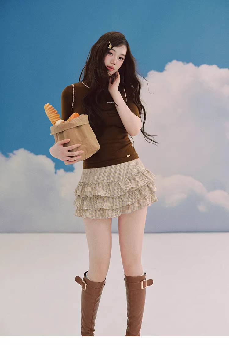 LaluneDuCiel Women's Chestnut Brown Fitted Short-Sleeve High-Neck Tank Top