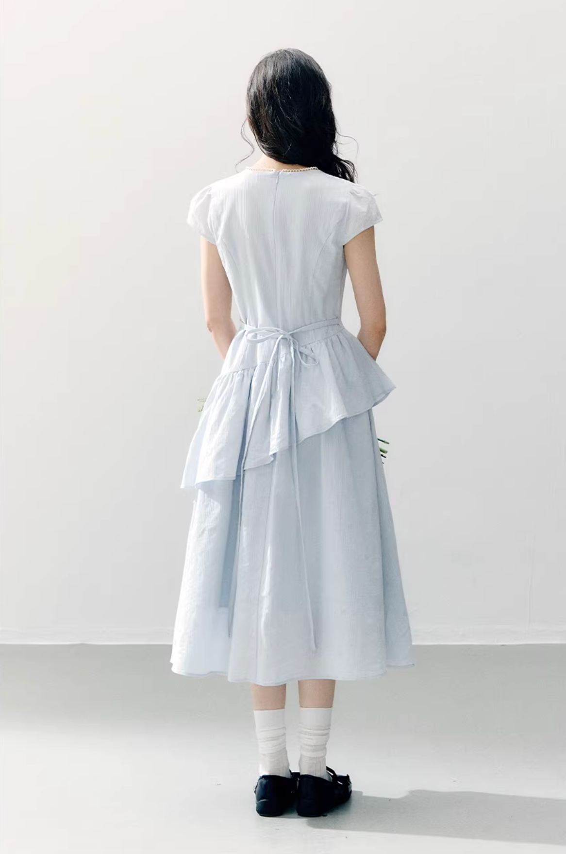 ANNATTO ANNATTO blue lily-of-the-valley short-sleeved dress with embroidered details, ruffle hem and fitted waist