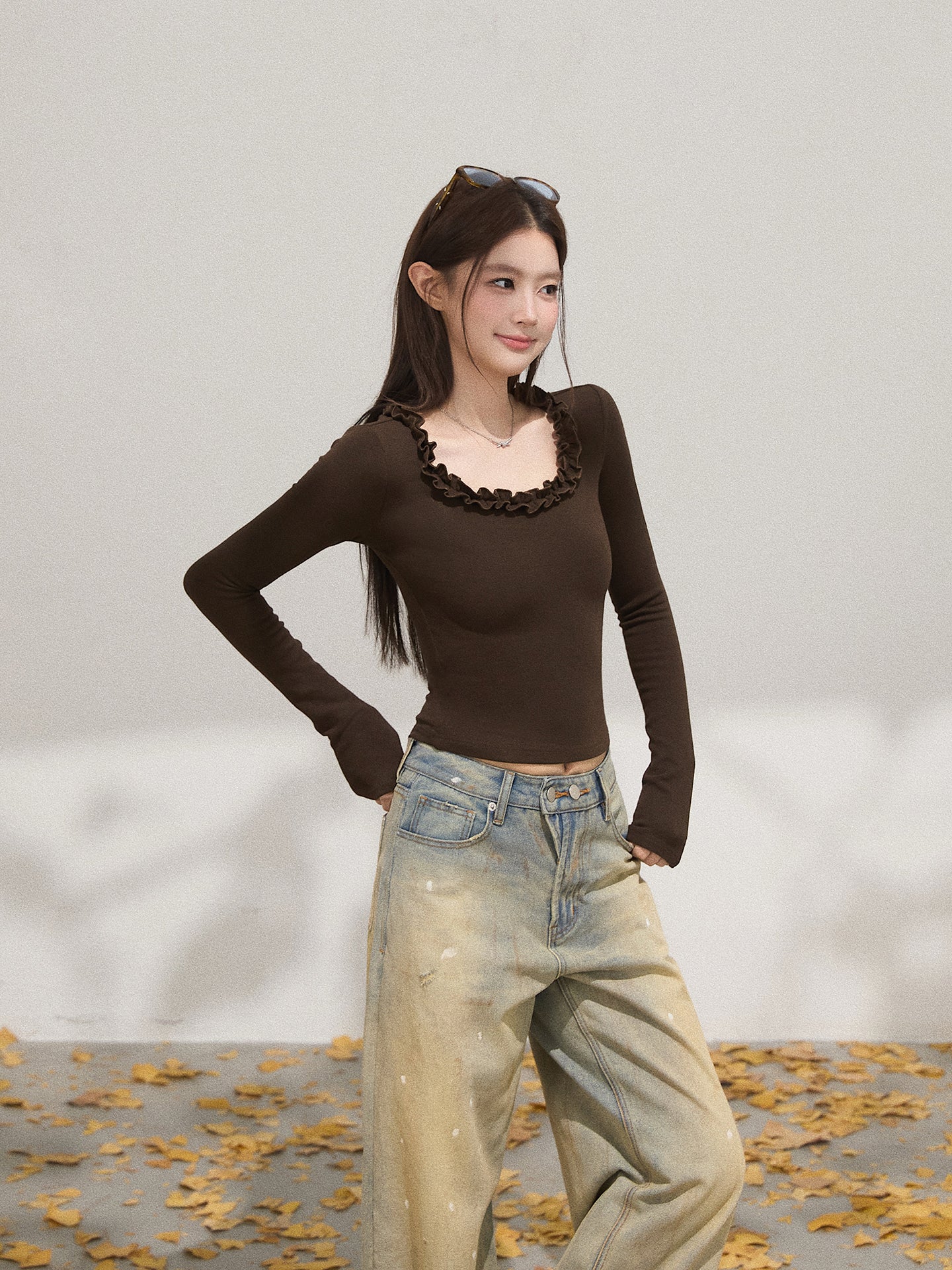 THEROUS Women's T-shirt, slim fit, U-neck, ruffled hem, simple design, comfortable, suitable for autumn (sale)