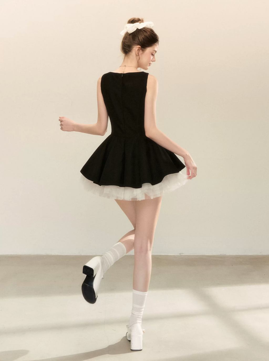 QDQD Rich princess-style strapless dress, high-end design to flatter the waist, new spring/summer arrival, multi-piece mesh skirt.