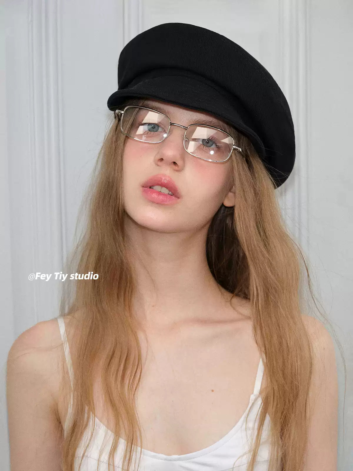 Feitiy Black Felt Beret with Side-swept Beret