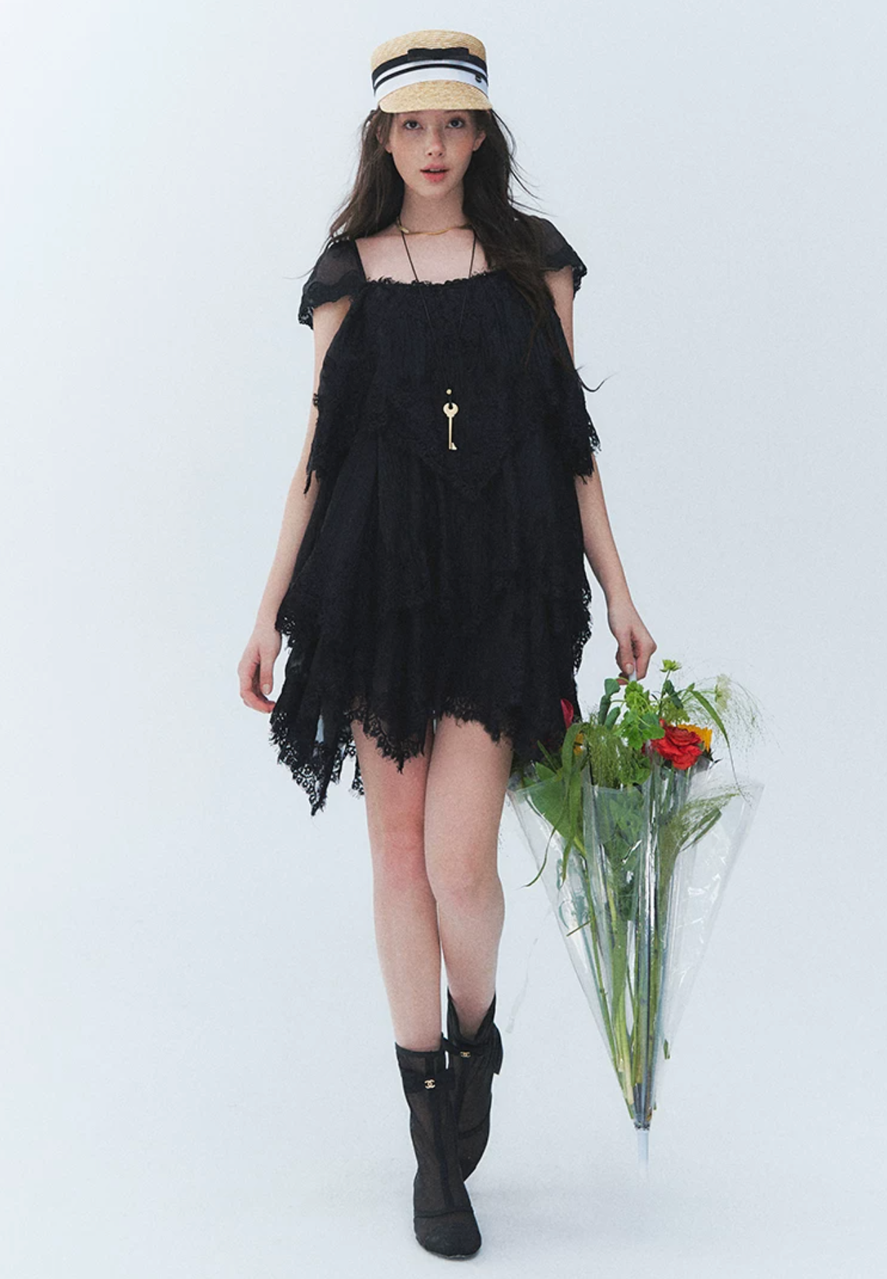 LaluneDuCiel Square neck flared lace dress, thick material, retro style, suitable for beach vacations.
