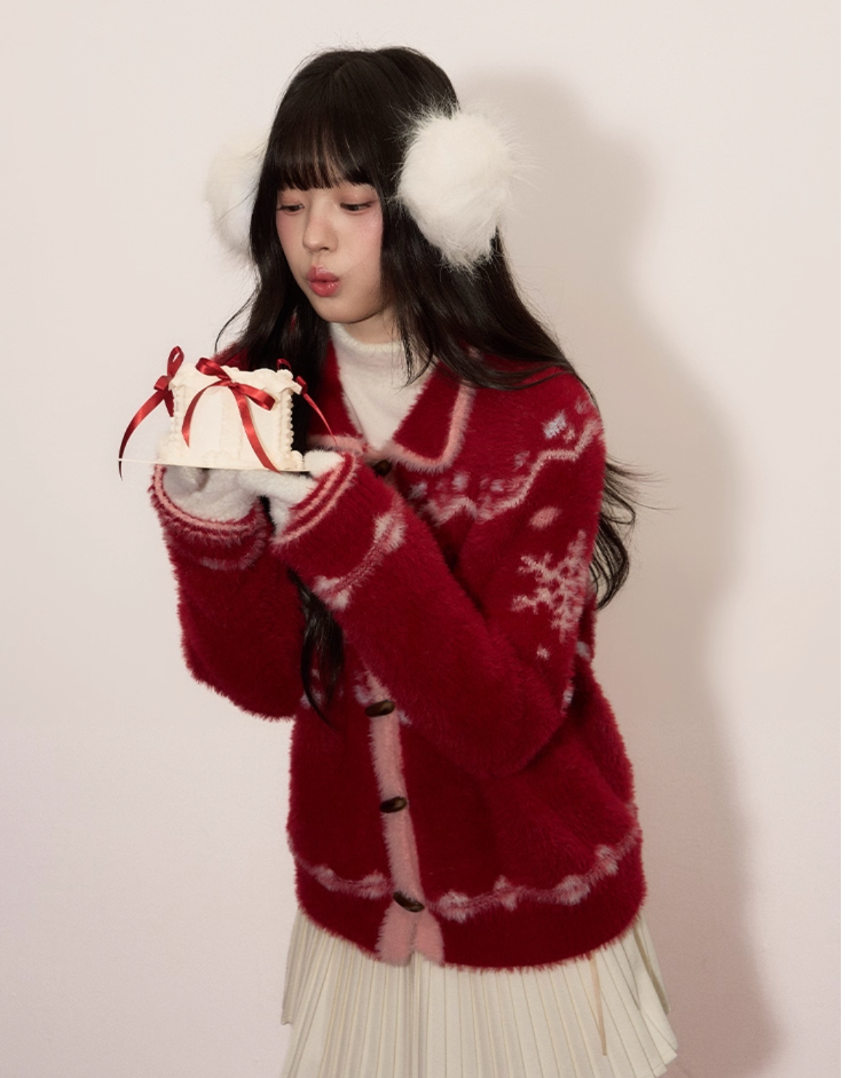 UMOUMO [Christmas & New Year Collection] Umoum Fair Isle Snowflake Mushroom Soft and Versatile Red Faux Mink Cardigan