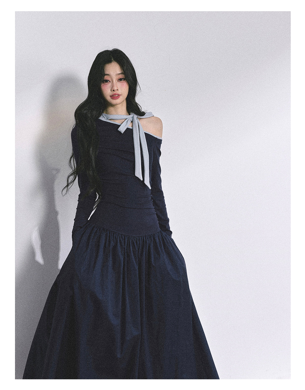 Shaoyeyan Vintage Retro Style Off-the-shoulder Long Sleeve Dress Fits and Cool for Royal Sisters Autumn Slim Waist Long Dress