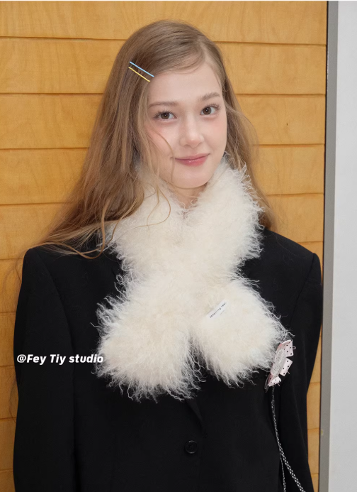FEITIY Feytiy Superfine Curly Fur Scarf - Warm, versatile and new high-end style for women, perfect for winter.