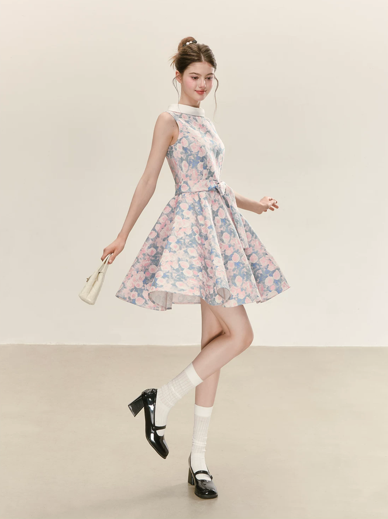 QDQD A-line dress with classic and elegant design, perfect for spring and summer