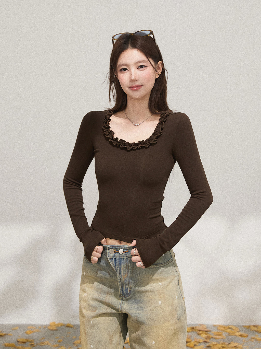 THEROUS Women's T-shirt, slim fit, U-neck, ruffled hem, simple design, comfortable, suitable for autumn (sale)