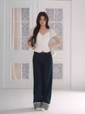 LaluneDuCiel V-neck, waist-hugging, puffy sleeves, thick lace top, worn by the main actress of a Taiwanese idol drama, sold 41 units.