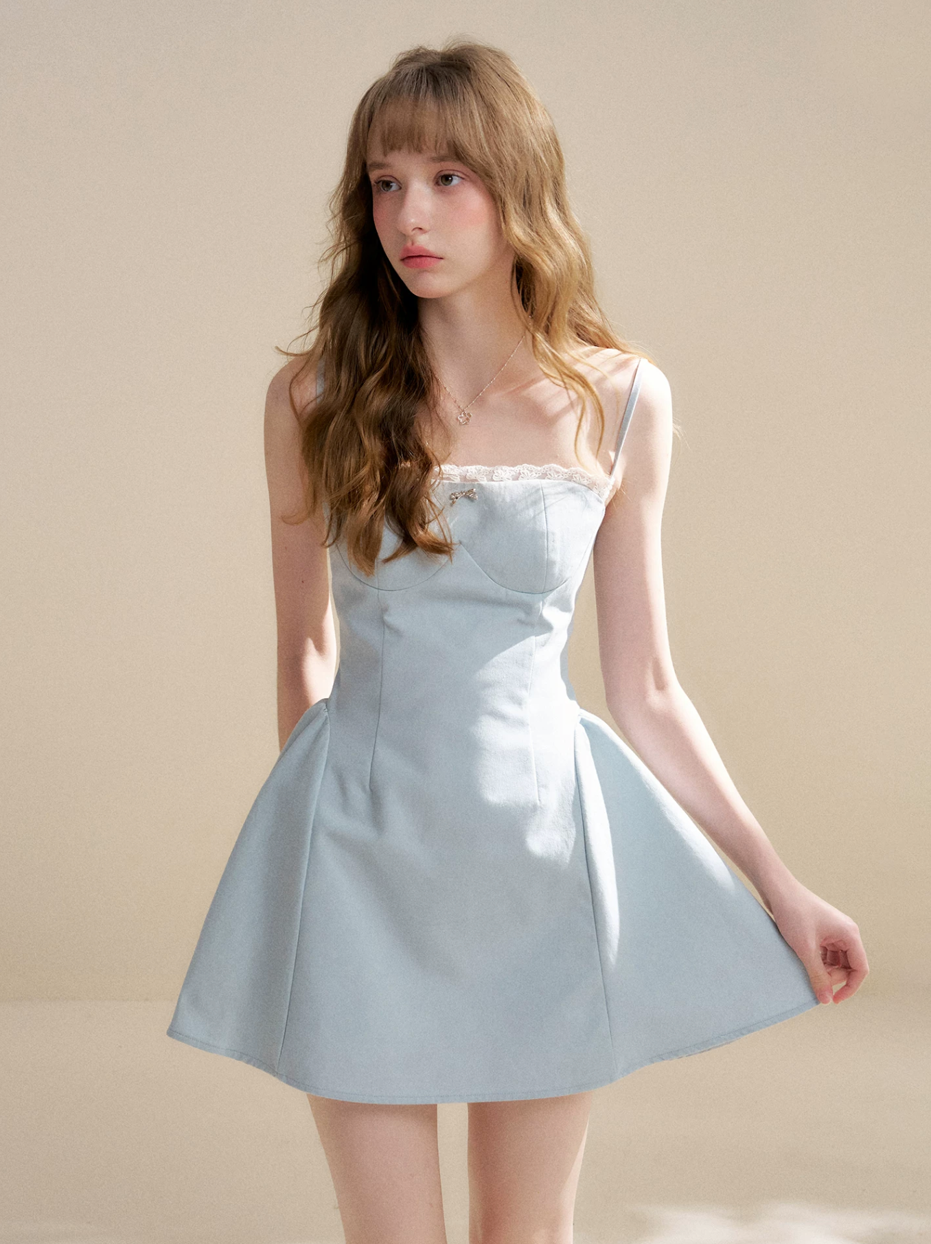 KROCHE Short A-line dress with pleated waist, romantic French lace 26SS