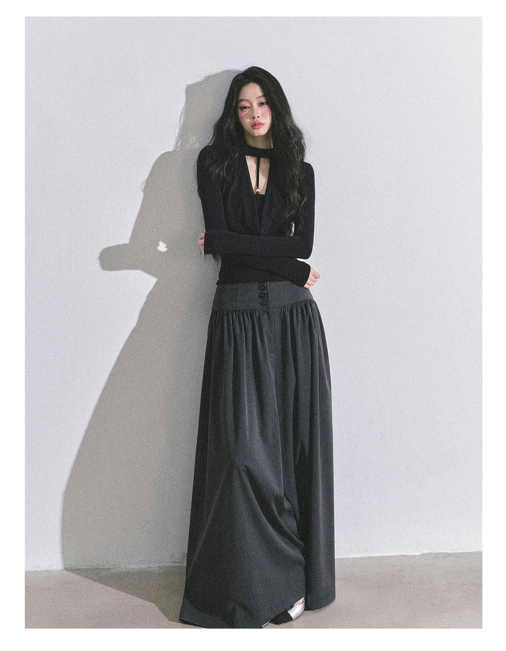 SHAOYEYAN Women's Sexy Fake "Baddie Hot Girl" Two-piece Long Sleeve T-shirt, Autumn Black Top