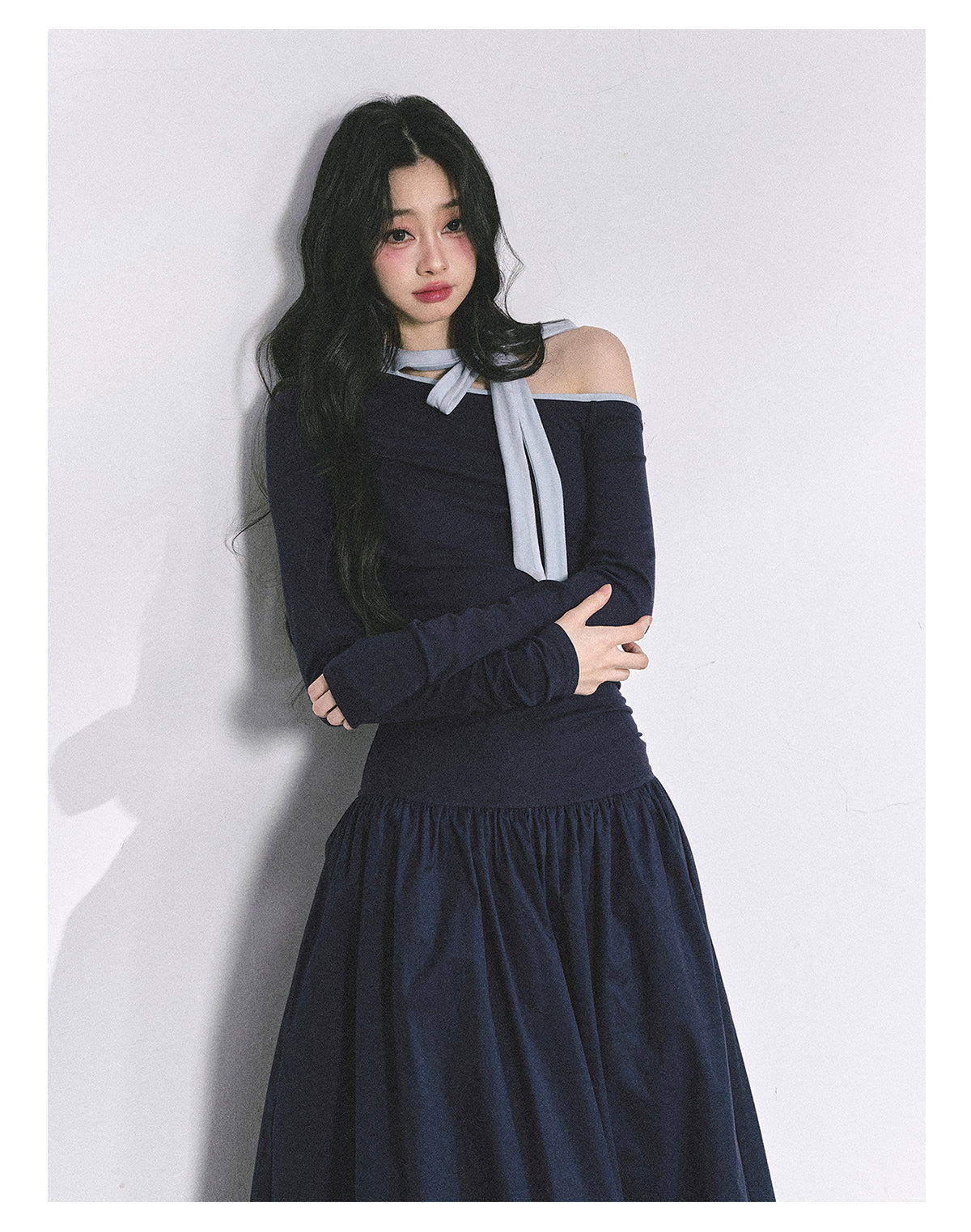 Shaoyeyan Vintage Retro Style Off-the-shoulder Long Sleeve Dress Fits and Cool for Royal Sisters Autumn Slim Waist Long Dress