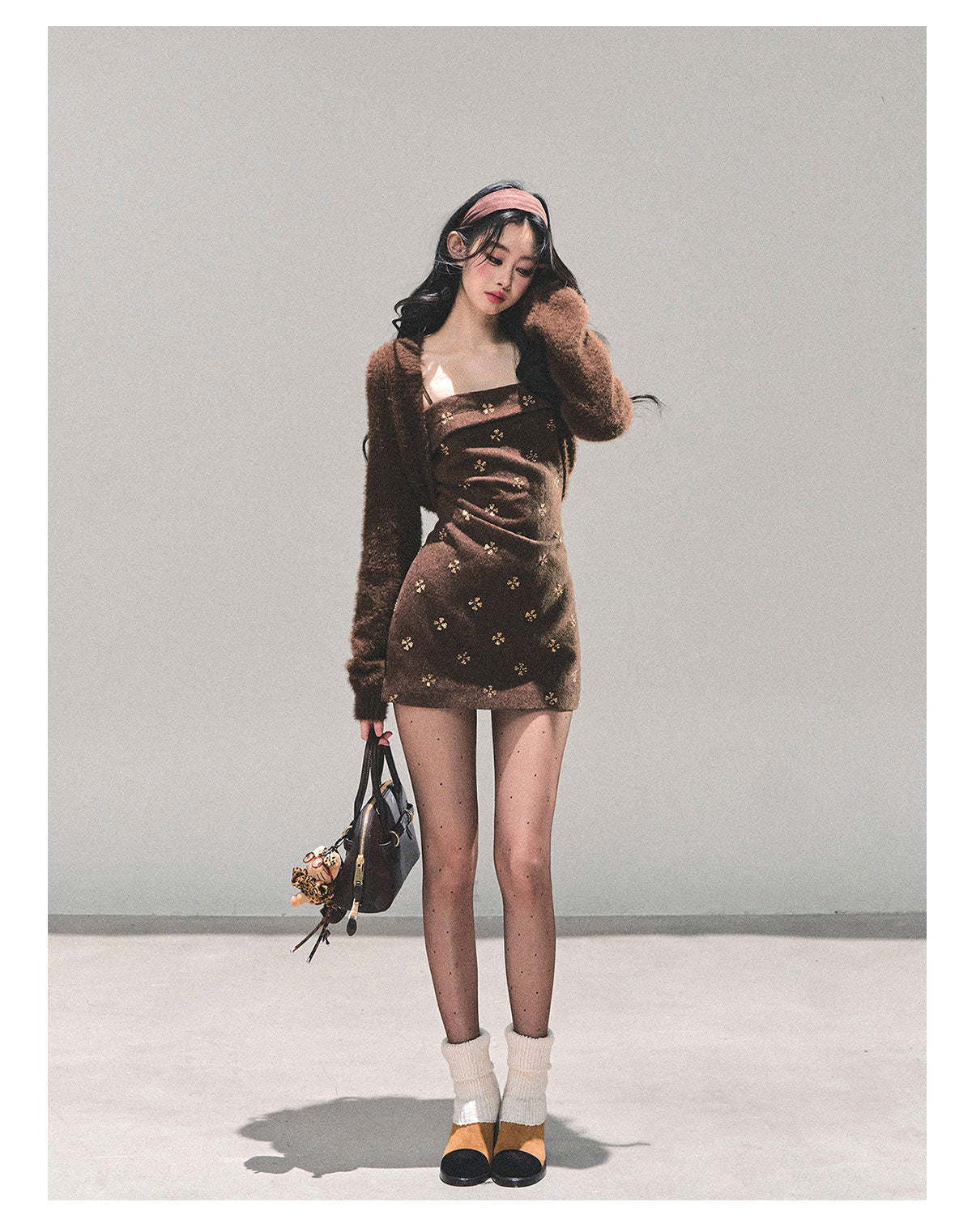 SHAOYEYAN Aomalm Women's "Begonia Blossoms Never Sleep" French Style Woolen Dress, Winter Short Skirt and Shawl.