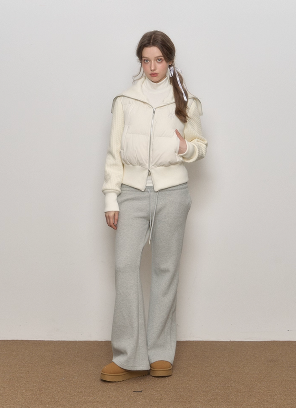 QDQD White minimalist short down jacket with wool blend sleeves