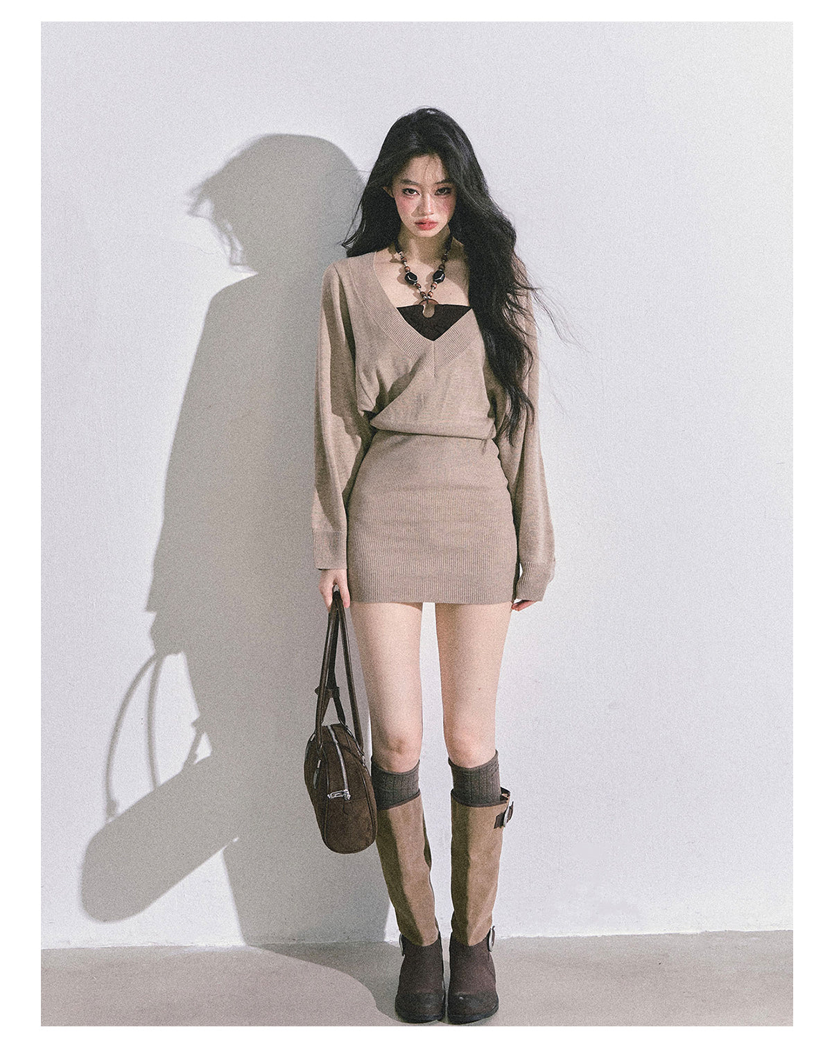 SHAOYEYAN Women's "Jin Zhi Tian Ni" French style long-sleeved knit dress, autumn tight-fitting wool dress, short skirt.