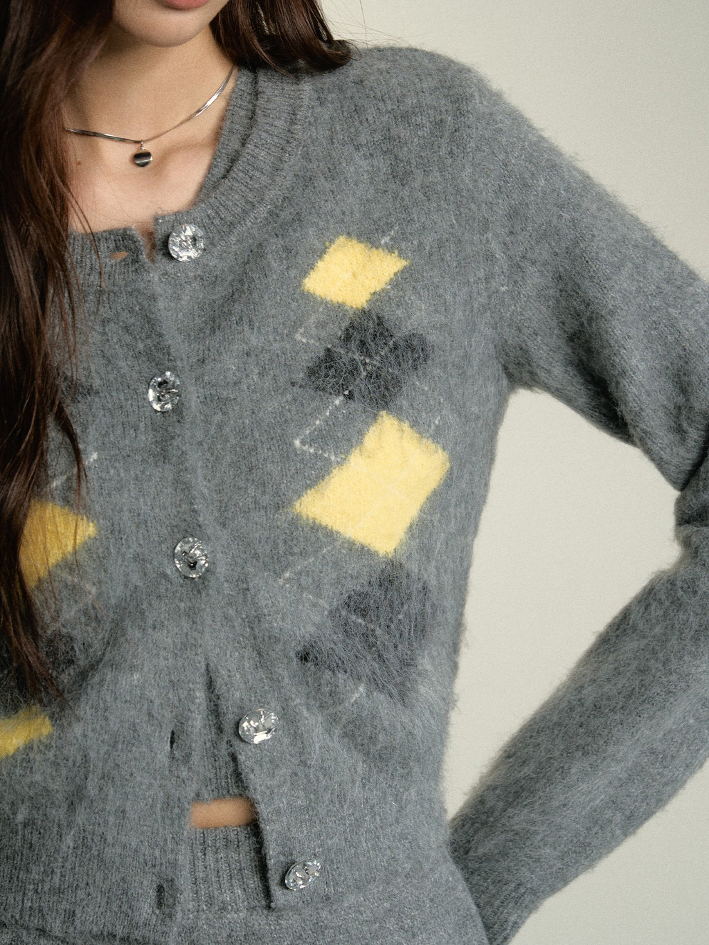 SOMESOWE Diamond Quartz Knitted Sweater