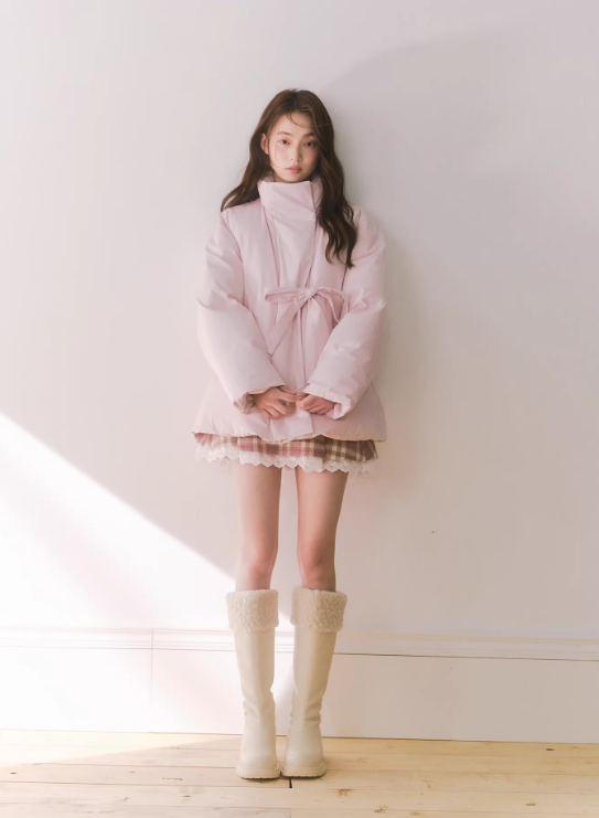 RECIT RECIT women's thick winter short coat with cherry blossom pink bow design, 90% white duck down.