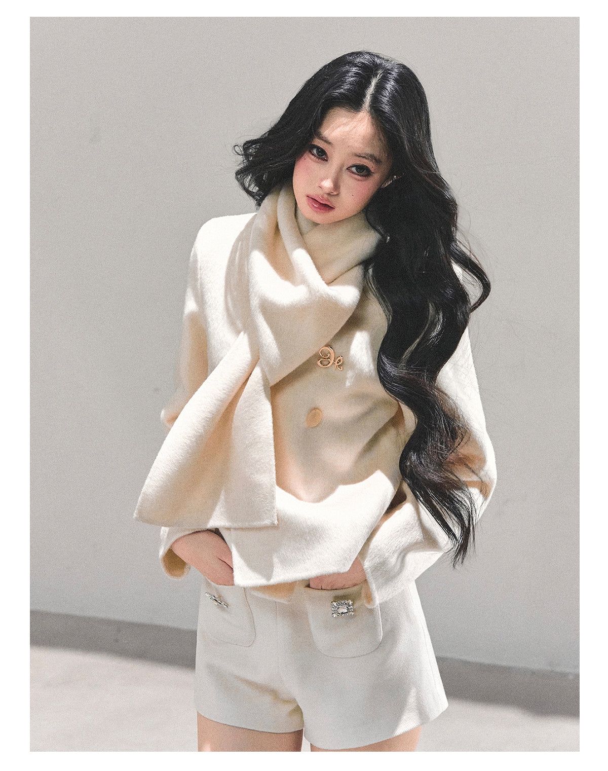 SHAOYEYAN Aomalm Women's "Twilight Forest" High-end Wool Coat, giving off a refined, luxurious feel, perfect for a wealthy heiress. Double-sided wool coat.