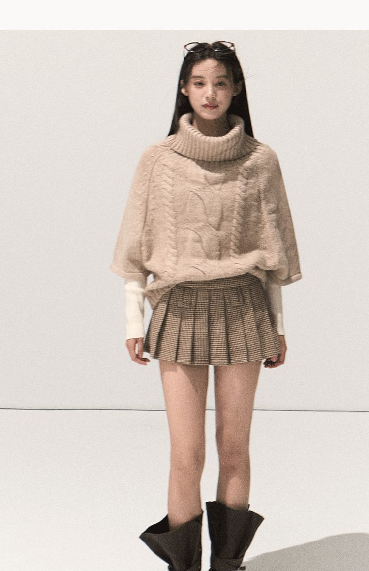 Oakmoo "Full Moon Changes" Thick Rope Knit Sweater