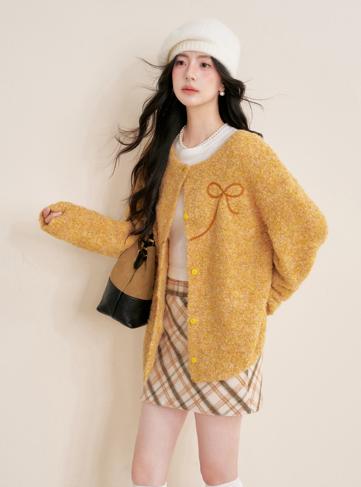 KROCHE Sunset Fluffy 25aw Thick Floral Bow Embroidered Cardigan