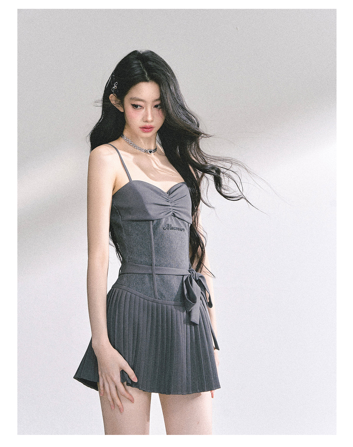 Bold royal idol style dress with straps for women summer slimming puffy and short skirt Shaoyeyan