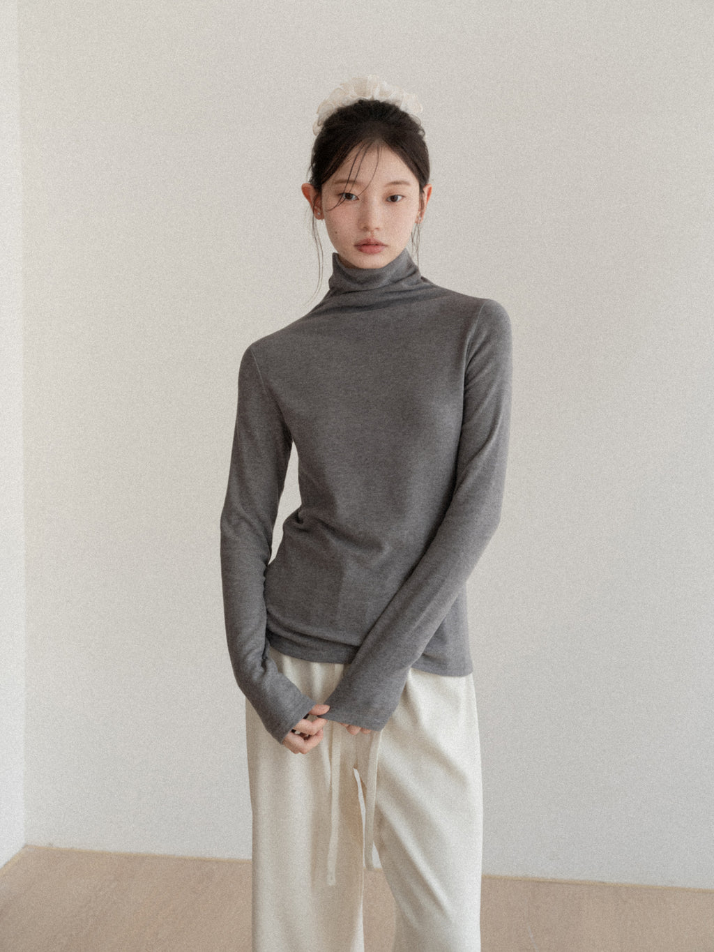 CANTONSTORY Guangzhou Story women's winter retro solid color high-neck long-sleeved T-shirt, new style, loose and warm