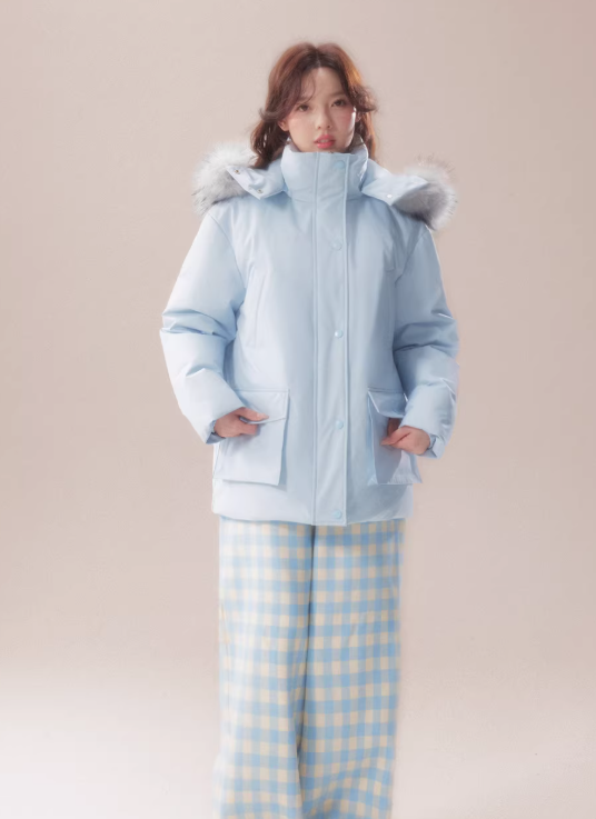 AOORAA [Extremely cold collection] 90% white goose down jacket with three-layer waterproof DuPont fur collar "Warm winter in the land of white snow"