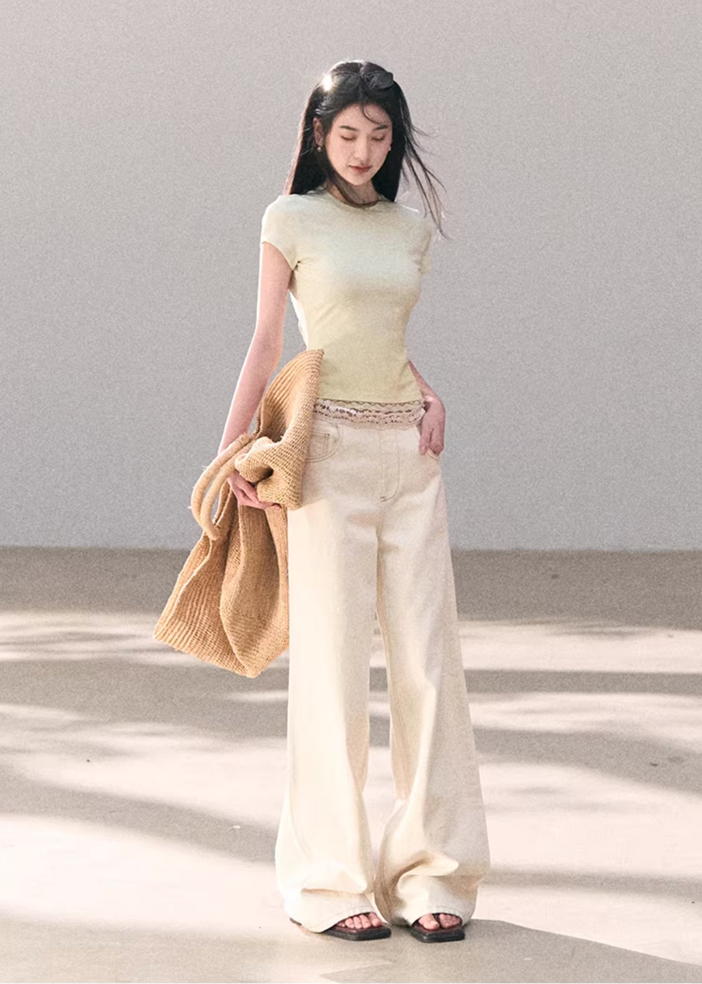 OAKMOO Wide leg jeans with a loose fit, Bohemian style patchwork lace