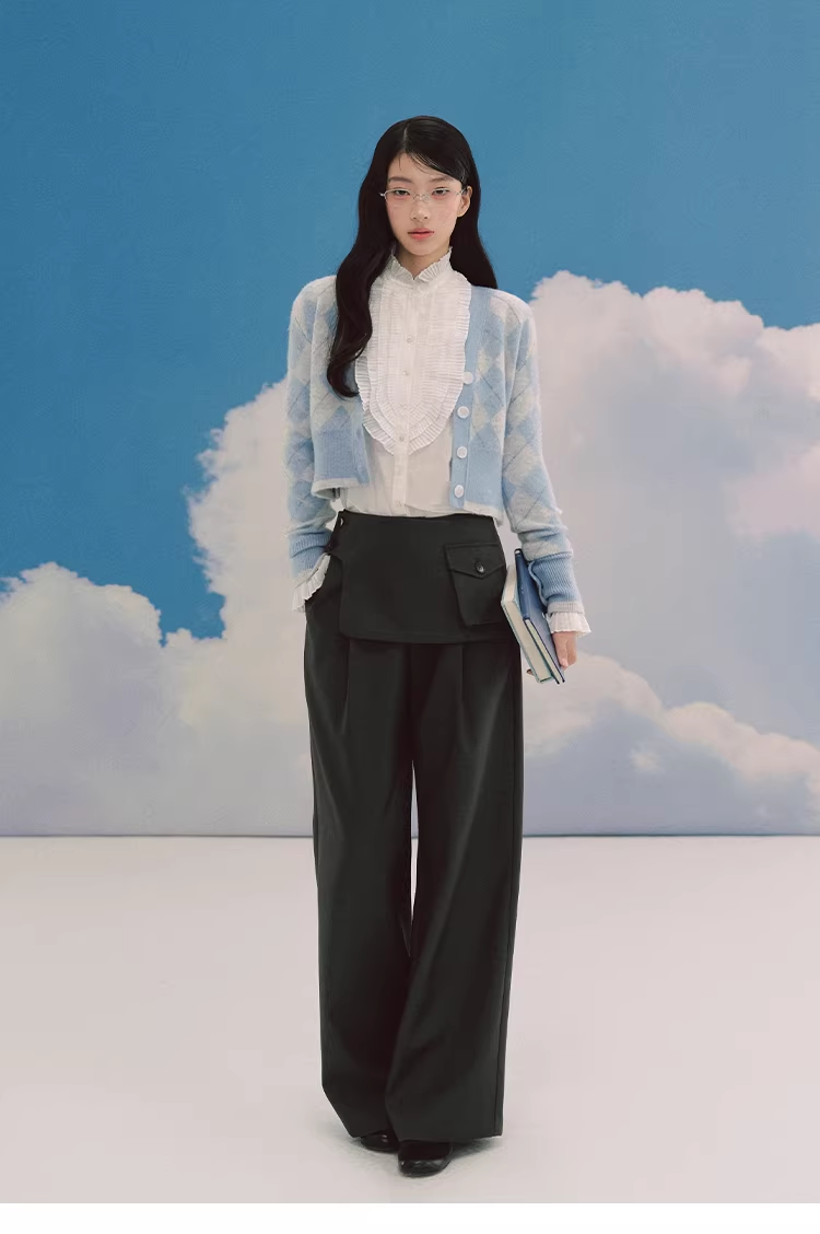 LaluneDuCiel Women's loose V-neck diamond-patterned wool cardigan, casual style from Academy of Advanced Intelligence.