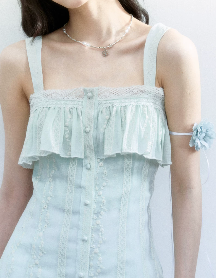 Fragile Heart Korean-style embroidered hollow out dress in white tea color for spring