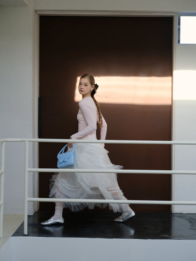 ISISLOVE Unique design, gorgeous white tulle midi skirt, super flowy and layered, perfect for fall.