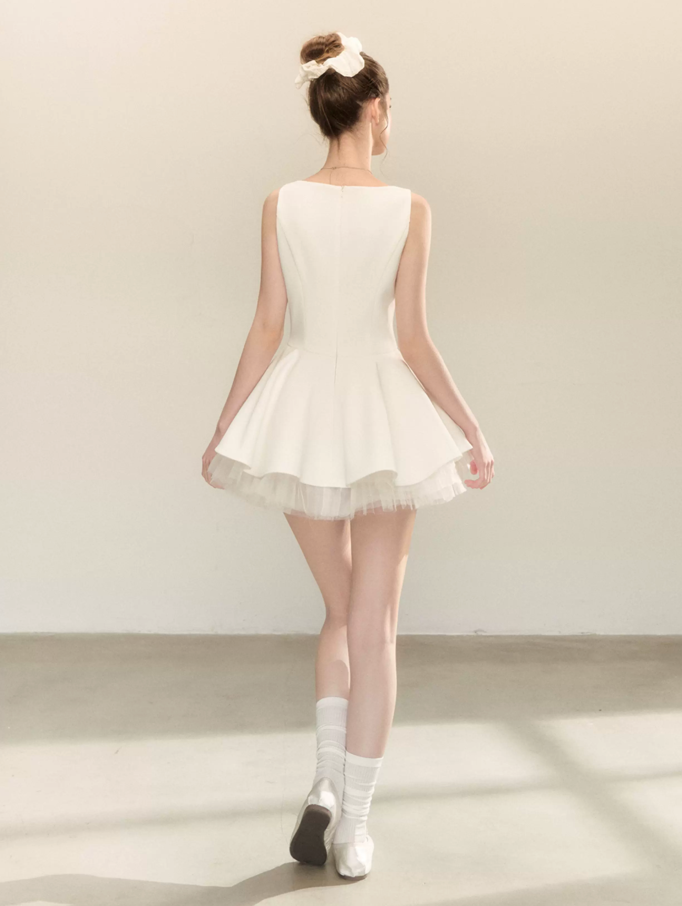 QDQD Rich princess-style strapless dress, high-end design to flatter the waist, new spring/summer arrival, multi-piece mesh skirt.