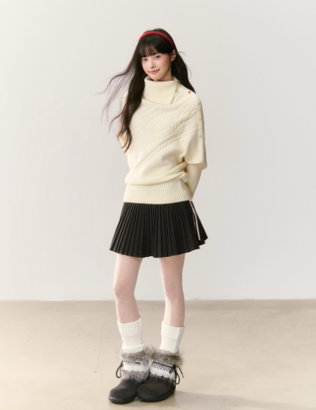 UMOUMO Loose fit ivory knit sweater with asymmetrical hem and collar, multicolor button-down cape sweater