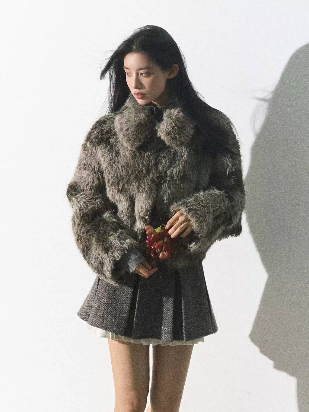 OAKMOO Women's Vintage "Traces of Moss" Eco-Friendly Fur Coat, Fashion Short Coat