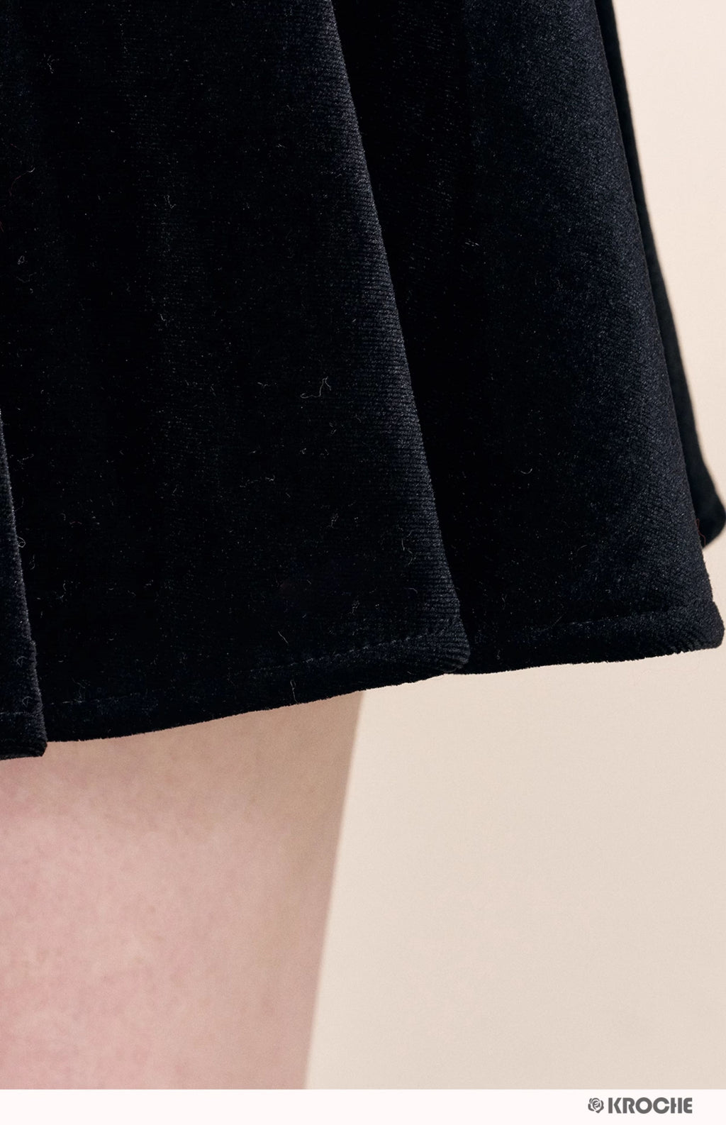 KROCHE Velvet A-line pleated midi skirt with gentle bow for night
