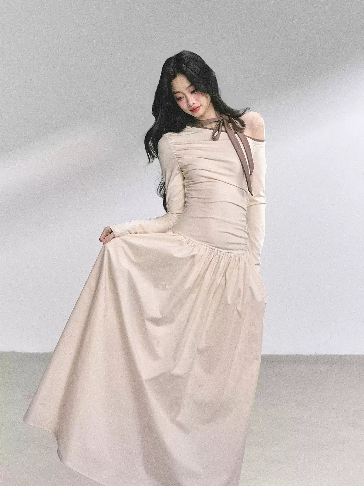 Classic retro off-the-shoulder long-sleeved dress, fit and cool for royal ladies, autumn with slim waist Shaoyeyan