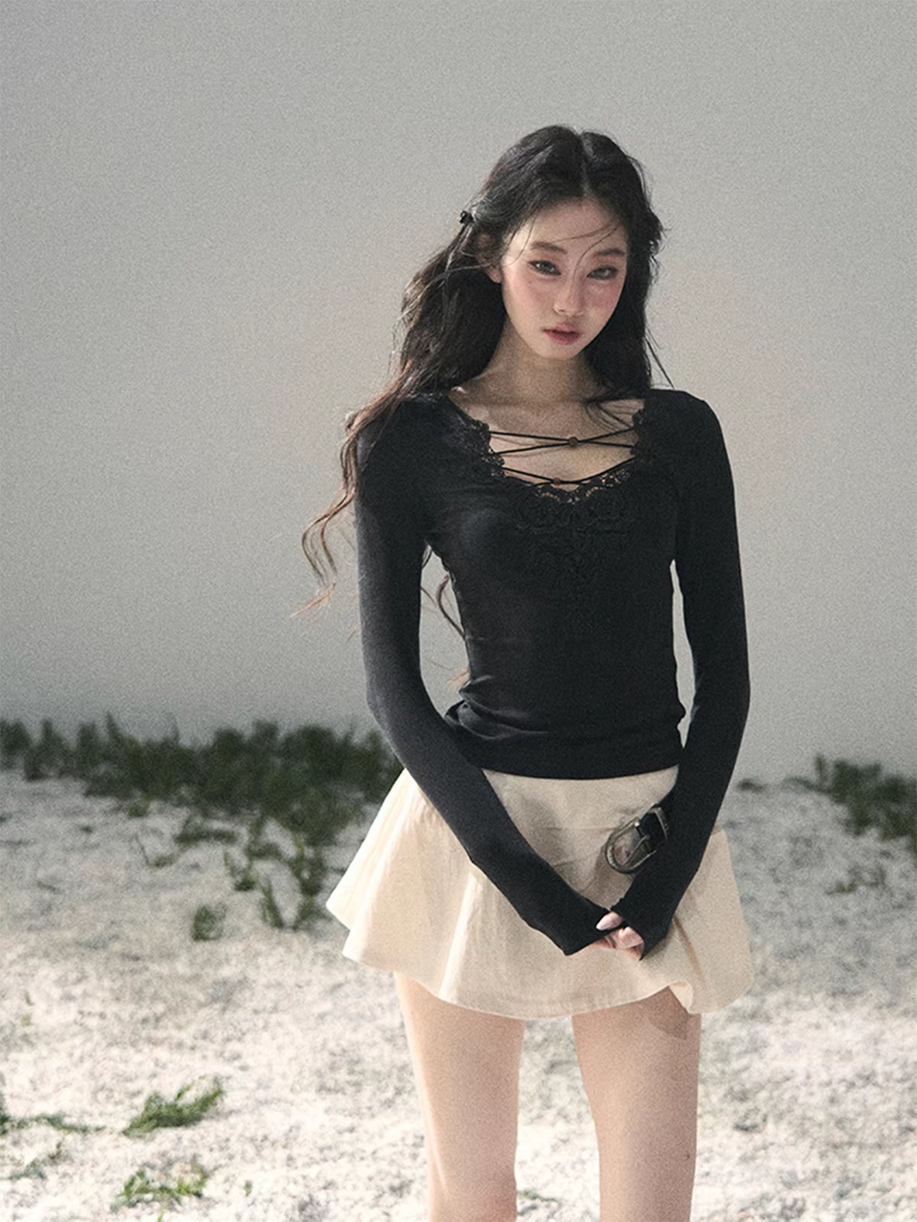 SHAOYEYAN Lace long-sleeved V-neck t-shirt with a loose fit