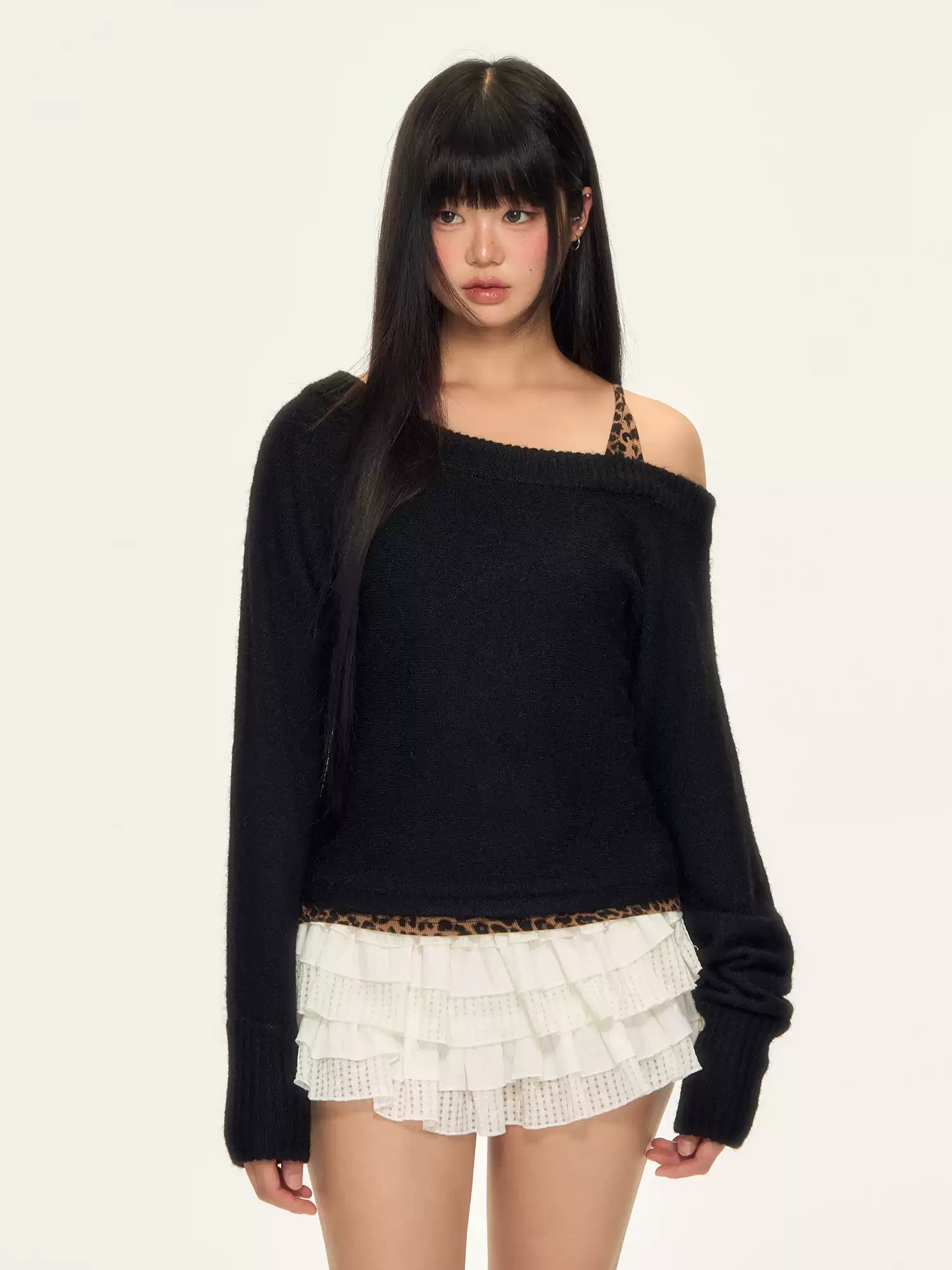 WEEKENDHUB Women's One Shoulder Strapless Long Sleeve Leopard Print Two-Piece Knit Sweater Soft and Warm Autumn