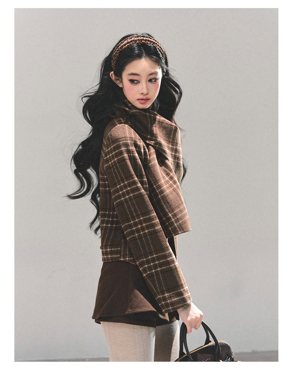 SHAOYEYAN Aomalm Women's "Twilight Forest" High-end Wool Coat, giving off a refined, luxurious feel, perfect for a wealthy heiress. Double-sided wool coat.