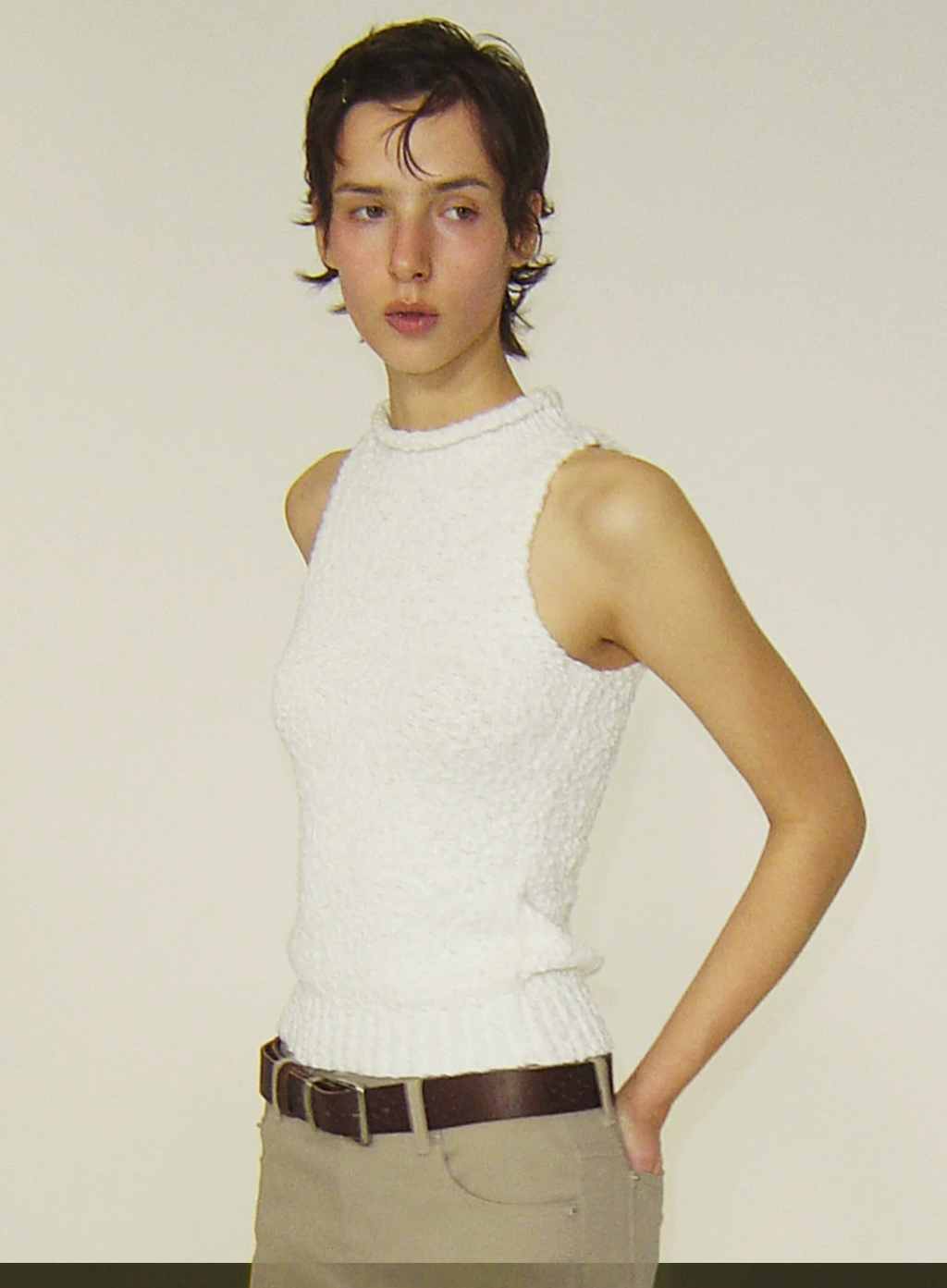 PUKI Sleeveless sweater with high collar, rolled hem, thick cotton material, retro design, tight fit,