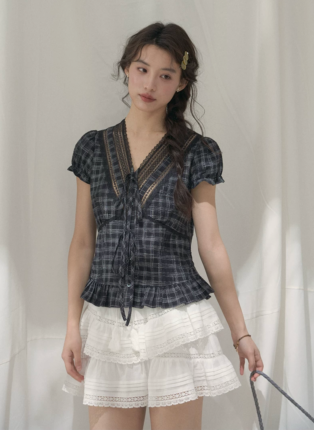 LOLOL "Summer Film Poem" puff sleeve t-shirt for women, short sleeves, slim waist, V-neck, lace design.
