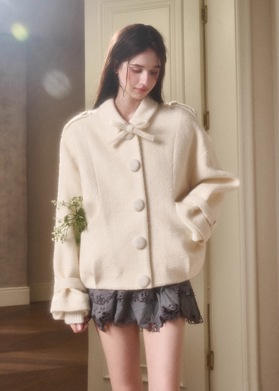 GOV Galaxy Forever "Fluffy Snow" Thick, Comfortable, Elegant and Warm Women's Twill Cut Wool Coat