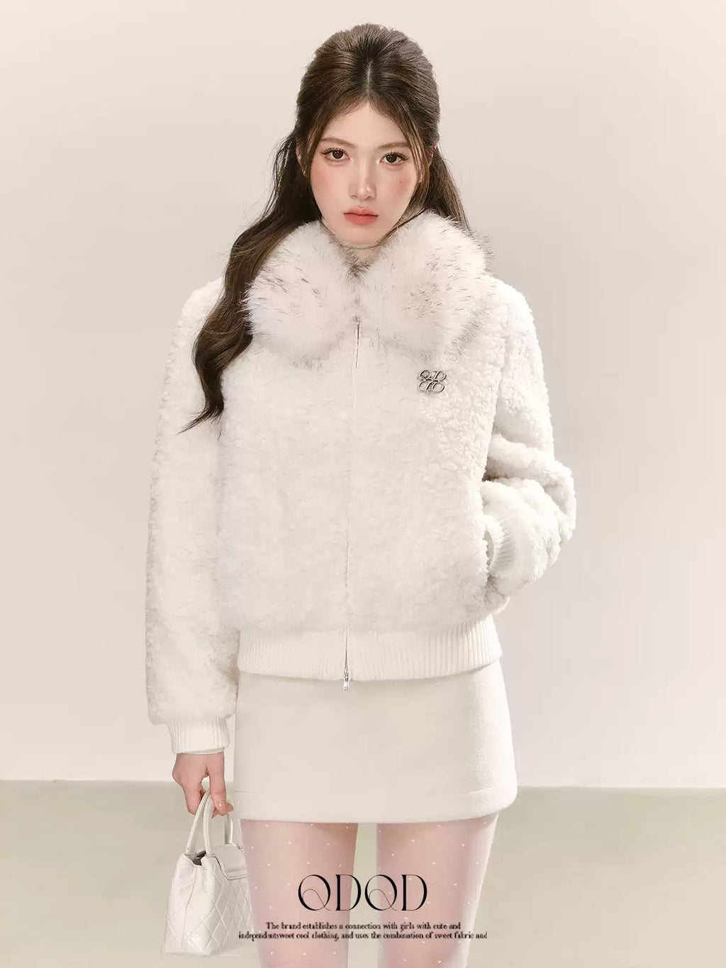 QDQD Cute Korean style short fur collar coat, thick and warm for fall and winter, super cute velvet coat