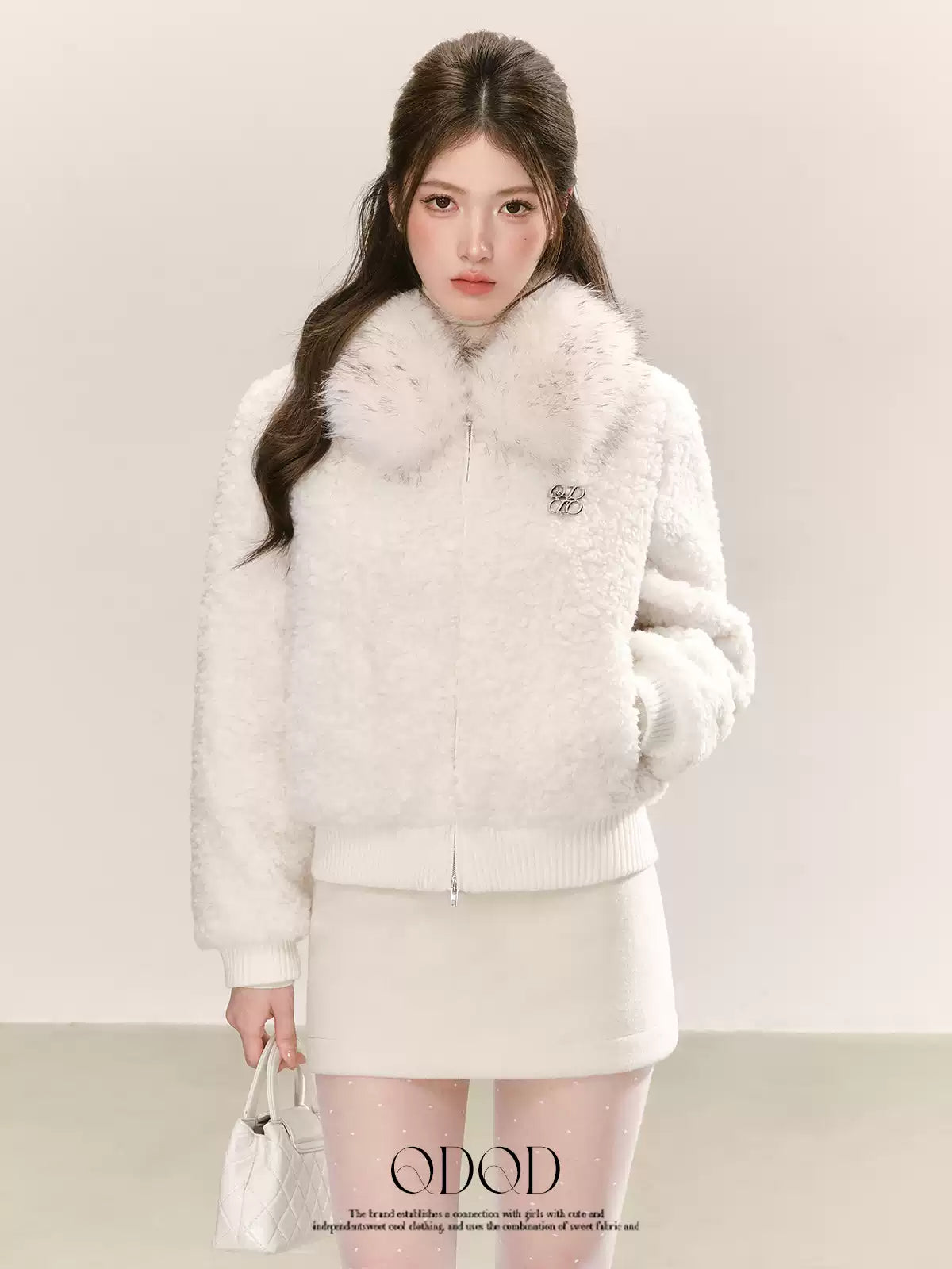 QDQD Cute Korean style short fur collar coat, thick and warm for fall and winter, super cute velvet coat