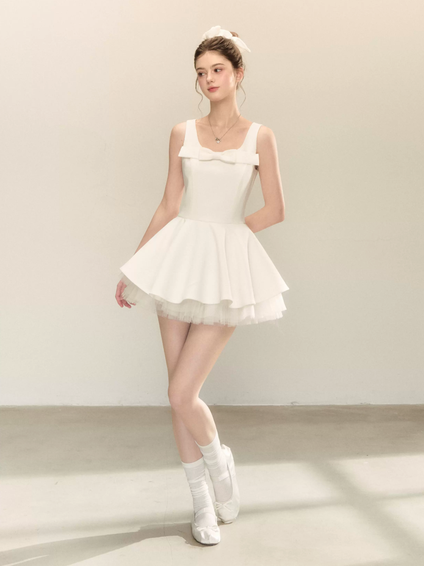 QDQD Rich princess-style strapless dress, high-end design to flatter the waist, new spring/summer arrival, multi-piece mesh skirt.