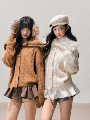 SHAOYEYAN French Fox Fur Knit Cardigan "Gentle Echo" by AOMALM for women, cable knit style, suitable for winter wear.