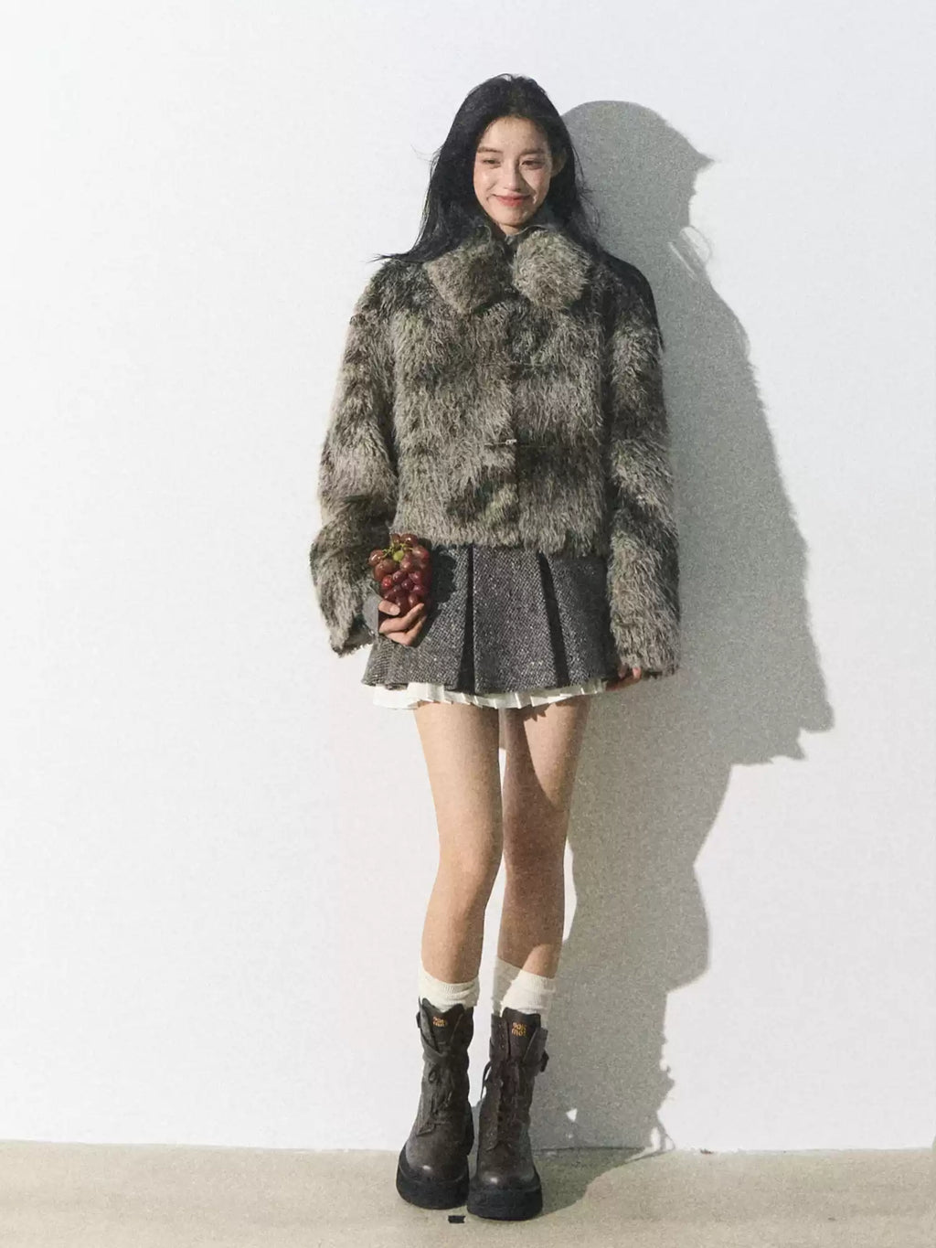 OAKMOO Women's Vintage "Traces of Moss" Eco-Friendly Fur Coat, Fashion Short Coat