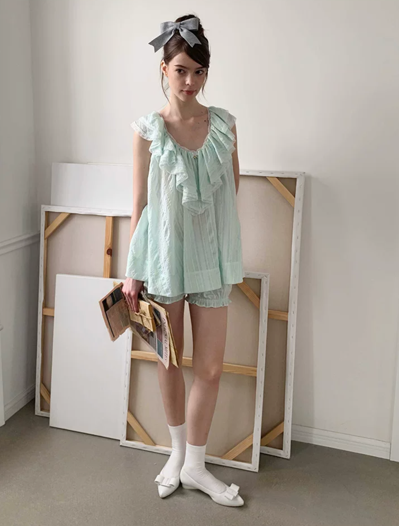 MineBeThyVers Loose-fitting ruffled layered lace mint green suit and pumpkin shorts.