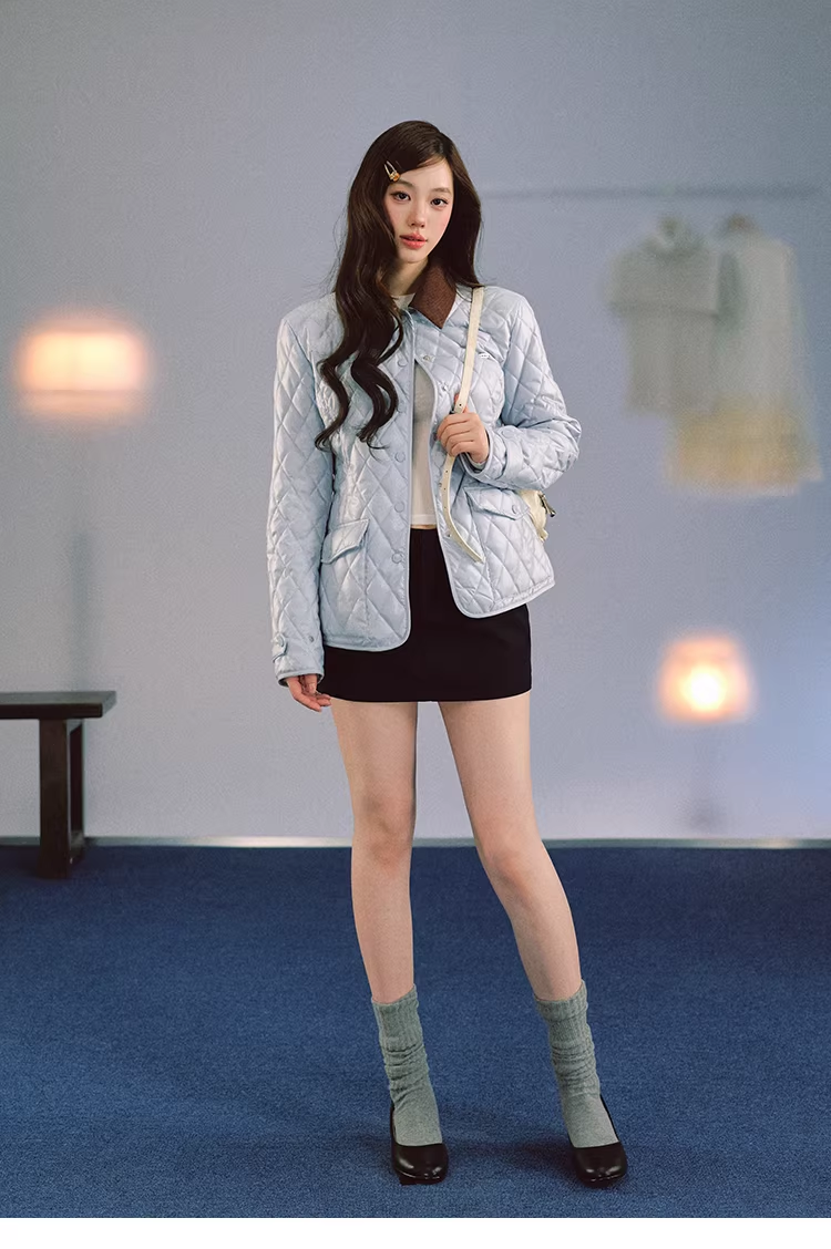 LaluneDuCiel Mid-waist A-line short skirt, loose, hugs the hips, flattering, suitable for women, spring.