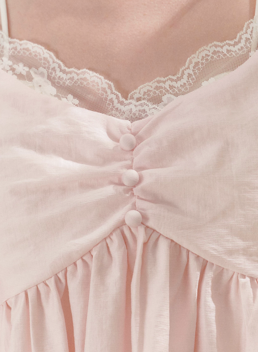 KROCHE French lace "Tencel Acetate" shirt with V-neck, short sleeves, comfortable A-line waist